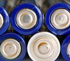 Batterien: Auch Varta gehört mittlerweile zu Montana (Foto: pixelio.de, BirgitH)