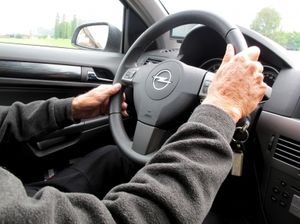 Autofahrer: irren bleibt menschlich (Foto: pixelio.de, Joujou) Autofahrer: irren bleibt menschlich (Foto: pixelio.de, Joujou)