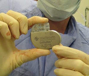 Heutiger Schrittmacher: unnötig groß dank Batterie (Foto: flickr.com, S. Winton)