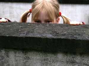 Mädchen: Innenstadtlage für Kinder ungeeignet (Foto: pixelio.de, Hofschlaeger)