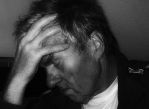 Depressiver Mann: jeden Zweiten kann es treffen (Foto: pixelio.de, G. Altmann)