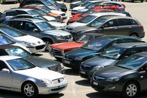 Parkplatzchaos: App sucht nächsten Parkplatz (Foto: pixelio.de, W. R. Wagner)