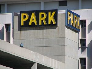 Parkhaus: Kameras erfassen Kennzeichen der Autos (Foto: flickr.com/akohodag)