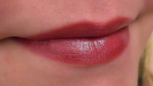 Lächeln: sozial überlegene Menschen lächeln zurück (Foto: pixelio.de, E. Lilje)