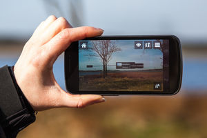 Augmented Reality: Zeitung wirbt mit Hightech (Foto: flickr.com/franalanhansen)