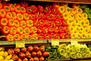 Gemüse: Konsumenten sollten auf EU-Logo achten (Foto: pixelio.de, M. Fels)