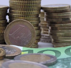 tagesgeldvergleich.com  über Finanztransaktionssteuer und Tagesgeldkonto Erträge