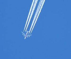 Flug: auch bei Instagram nicht kostenlos (Foto: pixelio.de, Wolfgang Dirscherl) Flug: auch bei Instagram nicht kostenlos (Foto: pixelio.de, Wolfgang Dirscherl)