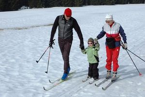 Skiurlaub: Für immer weniger Familien leistbar (Foto: pixelio.de, R. Tröße)