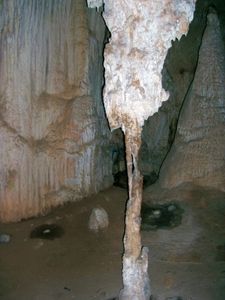 Stalaktiten: Anzeiger für Meeresspiegel (Foto: pixelio.de, Sybille Daden) Stalaktiten: Anzeiger für Meeresspiegel (Foto: pixelio.de, Sybille Daden)