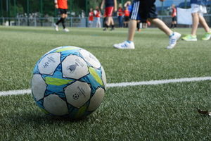 Fußball: Oxytocin soll Teamleistung stärken (Foto: pixelio.de, B. Vogt) Fußball: Oxytocin soll Teamleistung stärken (Foto: pixelio.de, B. Vogt)