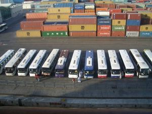 Containerhafen: deutscher Export gut aufgestellt (Foto: pixelio.de/tokamuwi)