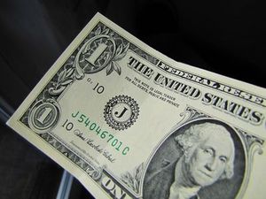 Ein Dollar: kauft Zugang zu Facebook-Postkasten (Foto: pixelio.de, R. Sturm) Ein Dollar: kauft Zugang zu Facebook-Postkasten (Foto: pixelio.de, R. Sturm)