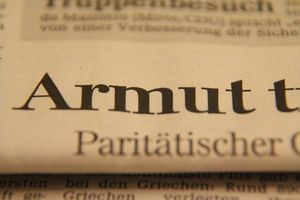 Schlagzeile: Armut betrifft US-Familien (Foto: pixelio.de/Christian Pohl)