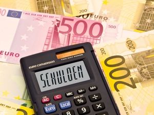 Taschenrechner: Insolvenzschäden sind hoch (Foto: pixelio.de/Thorben Wengert)