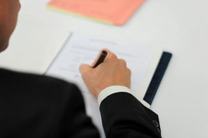 Vertrag: Bewerber werden intuitiv gewählt (Foto: pixelio.de, P. Bork)