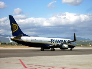 Flieger: Ryanair steht vor einem wichtigen Zukauf (Foto: pixelio.de/manwalk) Flieger: Ryanair steht vor einem wichtigen Zukauf (Foto: pixelio.de/manwalk)