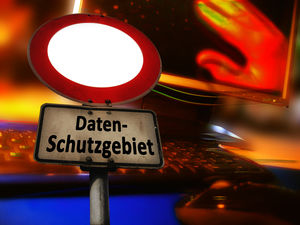 Datenschutz: rückt verstärkt in den Fokus von Firmen (Foto: pixelio.de/Altmann)