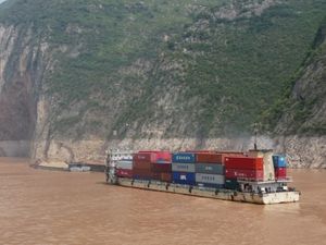 Jangtsekiang: Arbeitsbedingungen oft gefährlich (Foto: pixelio.de/Dieter Schütz)