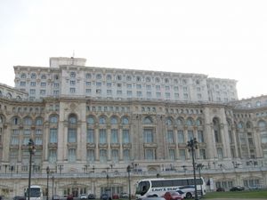 Parlament: Samthandschuhe sind Mangelware (Foto: pixelio.de/M. Bernauer)