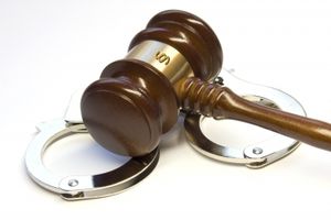 Justiz: Löschen von Tweets erspart Strafverfahren (Foto: pixelio.de, T. Wengert) Justiz: Löschen von Tweets erspart Strafverfahren (Foto: pixelio.de, T. Wengert)