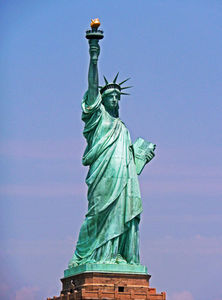Freiheitsstatue: Amerikaner wollen eigenständig sein (Foto: pixelio.de, A. Damm)