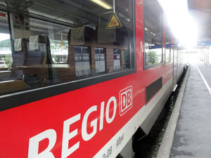 Regionalzug: Schäden führen zu Klage (Foto: pixelio.de/Dr. Barth)