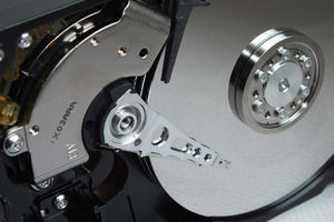 Festplatte: neuer Ansatz macht mehr Platz (Foto: Th. Reinhardt, pixelio.de) Festplatte: neuer Ansatz macht mehr Platz (Foto: Th. Reinhardt, pixelio.de)