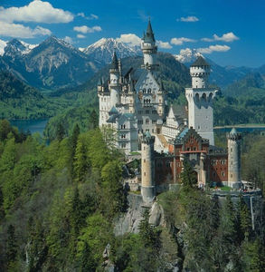 Neuschwanstein: lockt Urlauber aus Asien (Foto: Deutsche Zentrale für Tourismus)