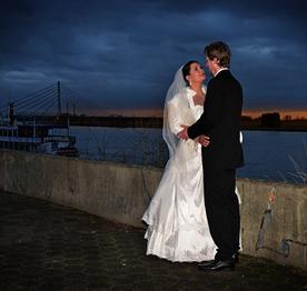 Hochzeit: Online-Ehen immer beliebter (Foto: pixelio.de, S. Schmitz)