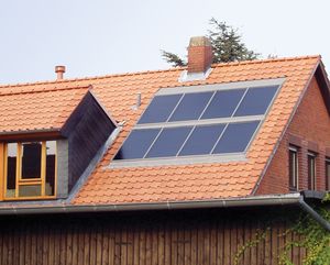 Solvis-Solarwärme auf deutschen Dächern (Copyright: Solvis)