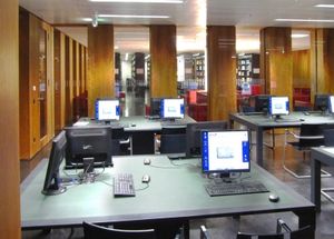 Bibliothek: weniger Abbrecher in Großbritannien (Foto: pixelio.de/R. Sturm) Bibliothek: weniger Abbrecher in Großbritannien (Foto: pixelio.de/R. Sturm)