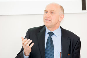 Johannes Hofmann: Binaurale Beats helfen (Foto: fotodienst.at, Rauchenberger)