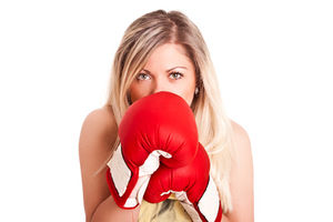 Kampf: 40 Prozent kündigen Freundschaften online (Foto: pixelio.de, Hegewald)