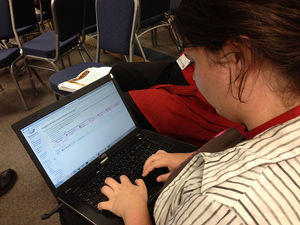 Wikipedia-Bearbeitung: das könnte wichtig sein (Foto: Sarah Stierch, flickr.com) Wikipedia-Bearbeitung: das könnte wichtig sein (Foto: Sarah Stierch, flickr.com)