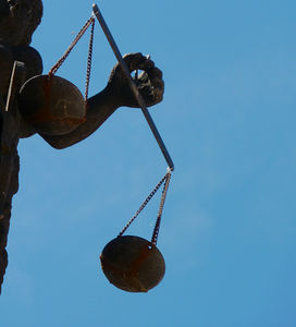 Schuld oder Unschuld: ist der Ruf erst mal ruiniert... (Foto: pixelio.de/Lupo) Schuld oder Unschuld: ist der Ruf erst mal ruiniert... (Foto: pixelio.de/Lupo)