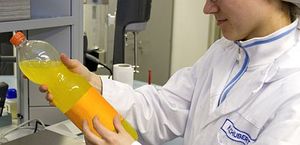 Im Labor: Oberpfälzer freuen sich über Umsatzsteigerung (Foto: krones.de)