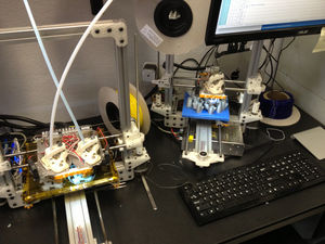 3D-Drucker: wird bald Organspender (Foto: flickr.com, AnnikaOBrien)