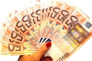 Geld: SumAll kann Entscheidungen verbessern (Foto: pixelio.de, B. Klack) Geld: SumAll kann Entscheidungen verbessern (Foto: pixelio.de, B. Klack)