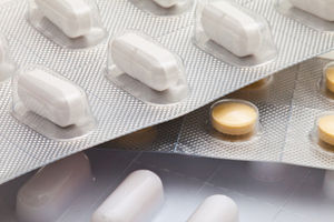 Schmerzmittel: Herzrisiko steigt leicht an (Foto: pixelio.de, Sara Hegewald) Schmerzmittel: Herzrisiko steigt leicht an (Foto: pixelio.de, Sara Hegewald)