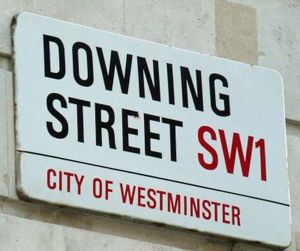 Downing Street: kommt es zum großen Skandal? (Foto: pixelio.de/Heike)