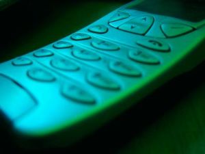 Handy: Apps sollen Daten unkenntlich machen (Foto: pixelio.de, Herrmann)