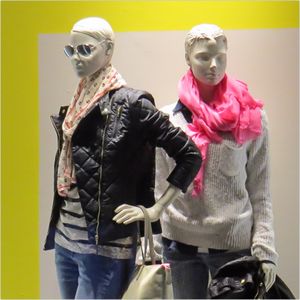 Schaufensterpuppen: Katastrophe bestätigt Firmen (Foto: pixelio.de/Uwe Wagschal) Schaufensterpuppen: Katastrophe bestätigt Firmen (Foto: pixelio.de/Uwe Wagschal)