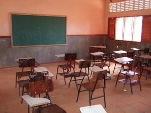 Klassenzimmer: E-Books betreten Entwicklungsländer (Foto: pixelio.de, Prantl)