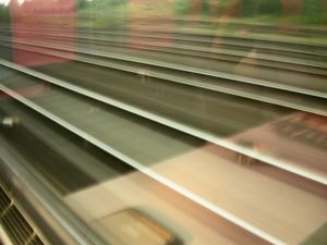Zugfenster: Werbemedium mit Zukunft? (Foto: pixelio/Ulrike Linnenbrink)