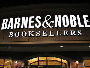 B&N: US-Buchhändler verliert im digitalen Geschäft (Foto: flickr/grilled cheese)