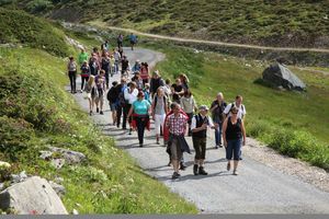 Wandergruppe auf dem Kulinarischen Jakobsweg (Foto: kappl.com)