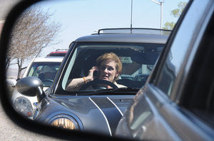 Telefonieren im Auto: ein Kavaliersdelikt? (Foto: flickr.com, Jim Legans Jr) Telefonieren im Auto: ein Kavaliersdelikt? (Foto: flickr.com, Jim Legans Jr)