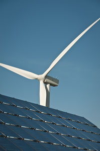 Solar vs. Wind: erstmals mehr Sonnenstrom (Foto: Puget Sound Energy, flickr.com)