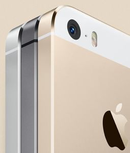 iPhone 5S: Wistron soll Geräte im Apple-Auftrag fertigen (Foto: apple.com)